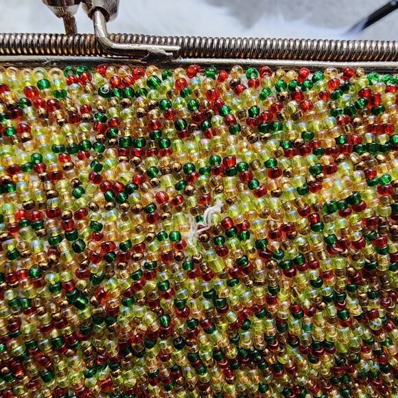 Vintage unbranded glass seed beaded gold, red & green clutch chain handle purse - Picture 8 of 16